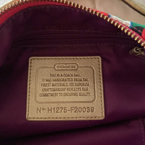 COACH Poppy Daisy Signature "C" Groovy Bag in Gold - Picture 2 of 3